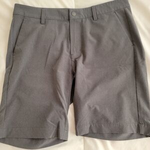Cutter & Buck Golf Charcoal Flat Front Shorts Size 32